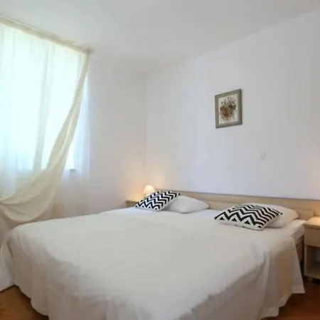 Beachfront Tamarix Appartement *